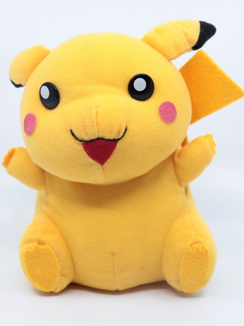 Vintage 1998 Banpresto Pokémon Pikachu Plush 8" NOS w/ Flaw Japan Rare